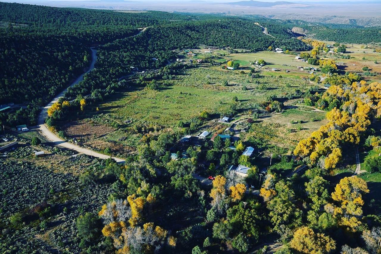 Taos Goji Farm & Eco-Lodge Retreat Arroyo Seco ภายนอก รูปภาพ